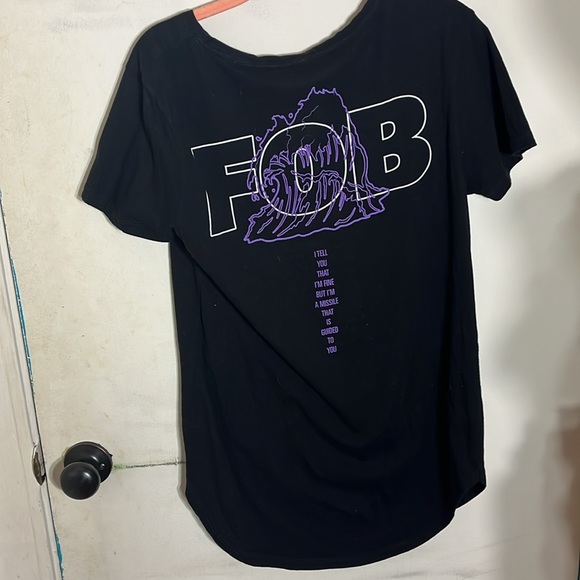 Fall out boy tee with pocket. Oversized small - Picture 7 of 8
